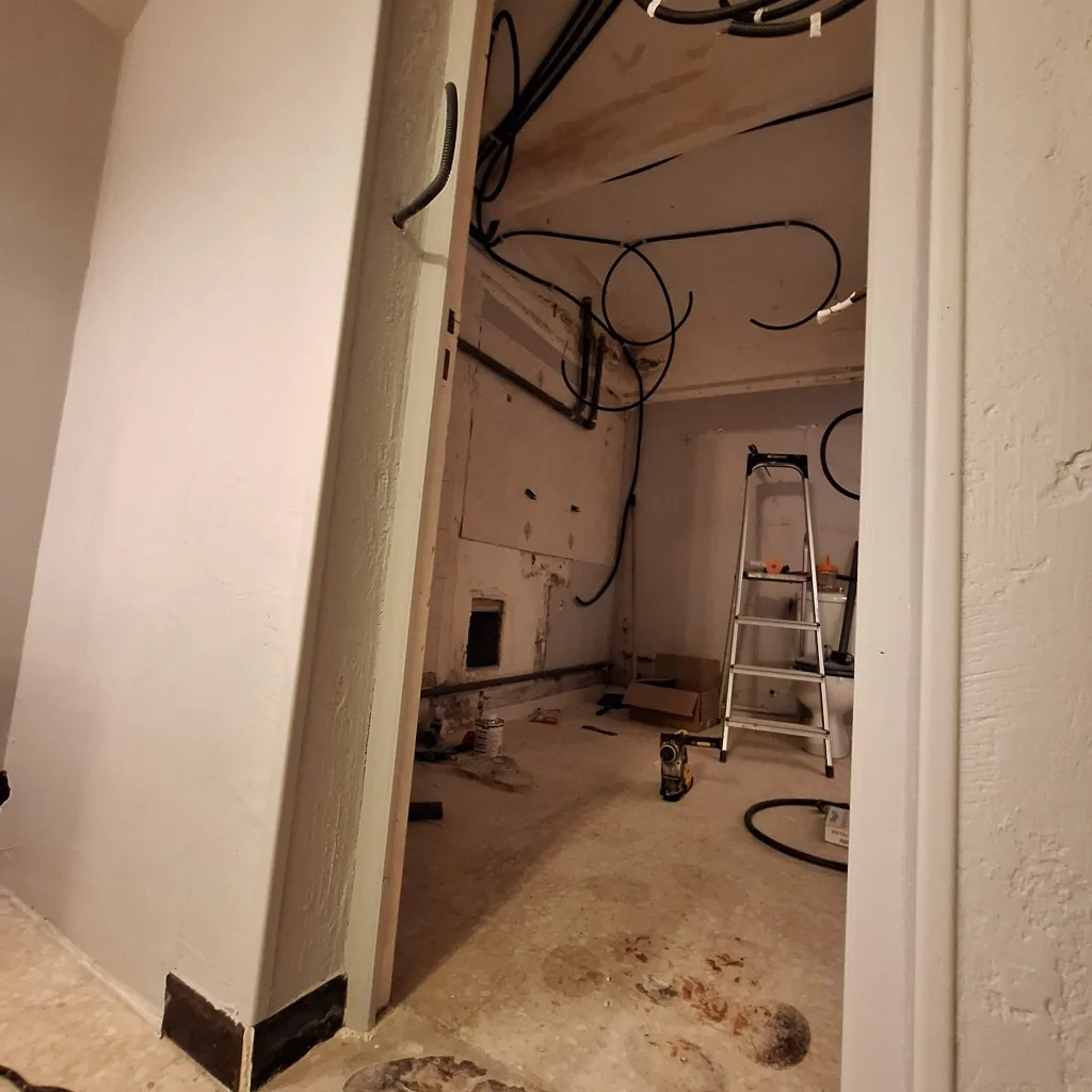 Rénovation salle de bain à Toulon — Rénovation complète cuisine et salle de bain, photo 1