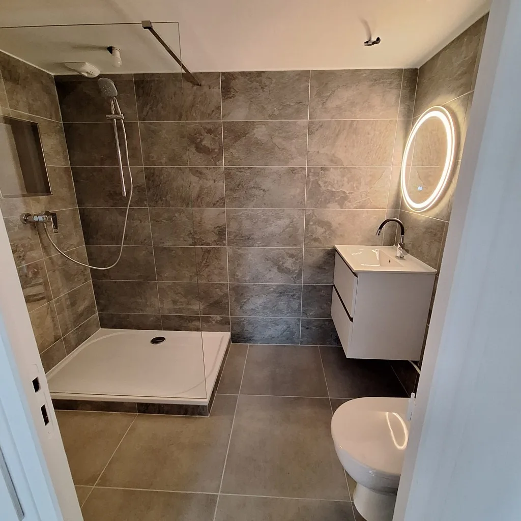 Rénovation salle de bain à Toulon — Rénovation complète cuisine et salle de bain, photo 2