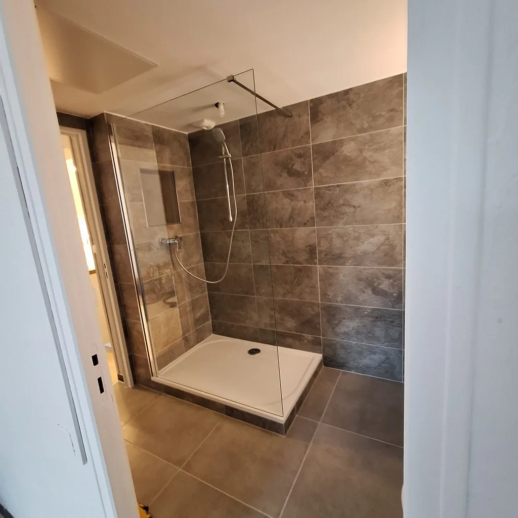 Rénovation salle de bain à Toulon — Rénovation complète cuisine et salle de bain, photo 4